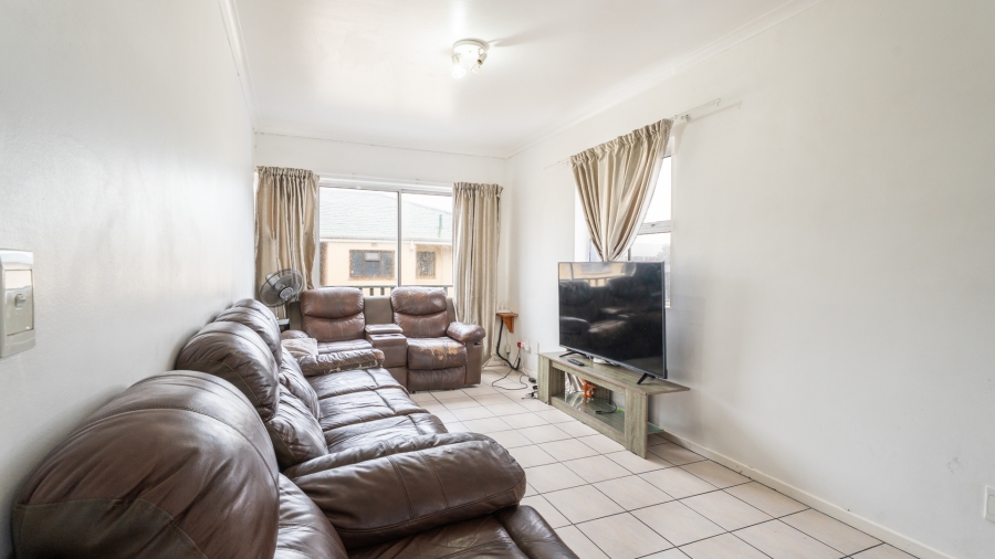 2 Bedroom Property for Sale in Maitland Western Cape
